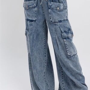NWT Stylish Blue Cargo Women Jeans